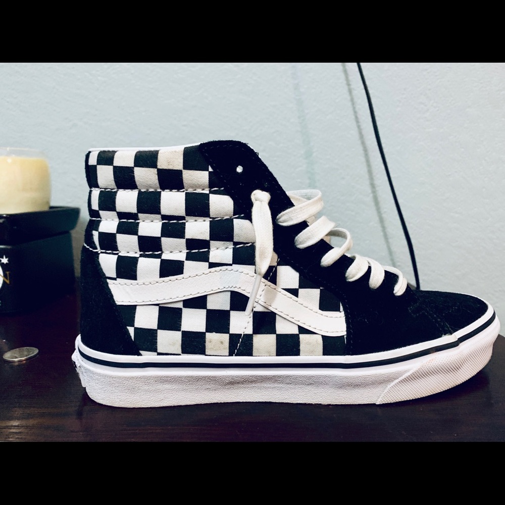 Hightop Black Checkered Vans